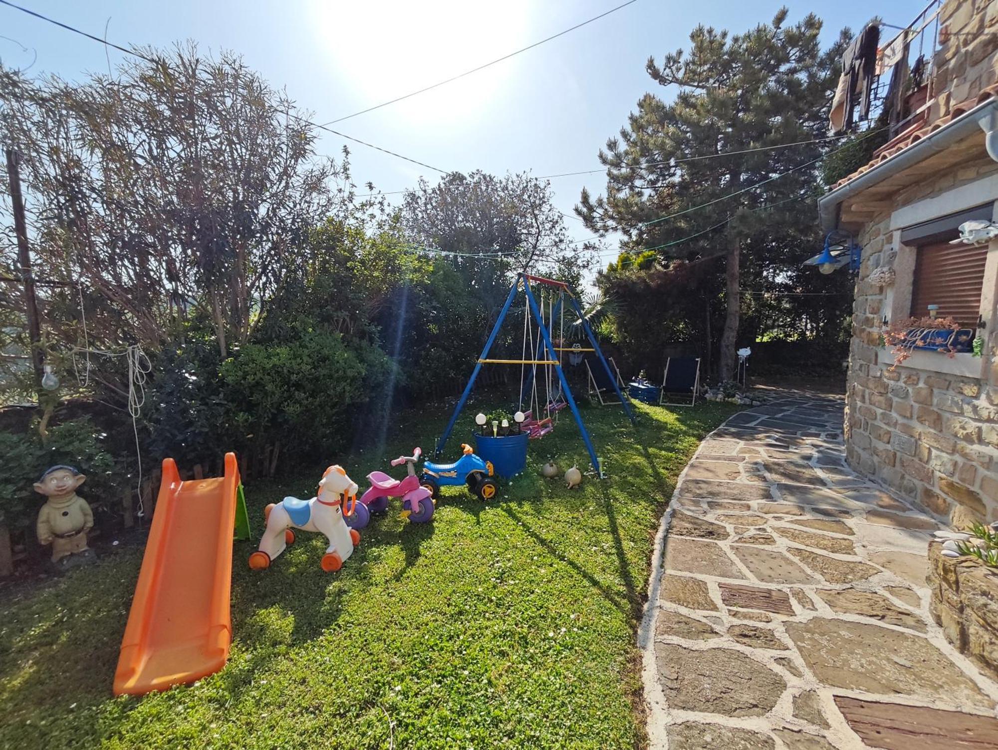 Cozy Istrian House Guest House อิซอลา ภายนอก รูปภาพ