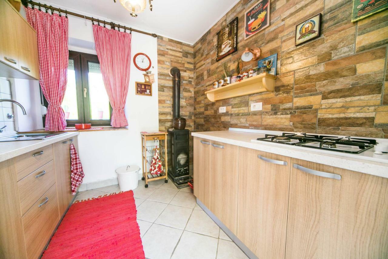 Cozy Istrian House Guest House อิซอลา ภายนอก รูปภาพ