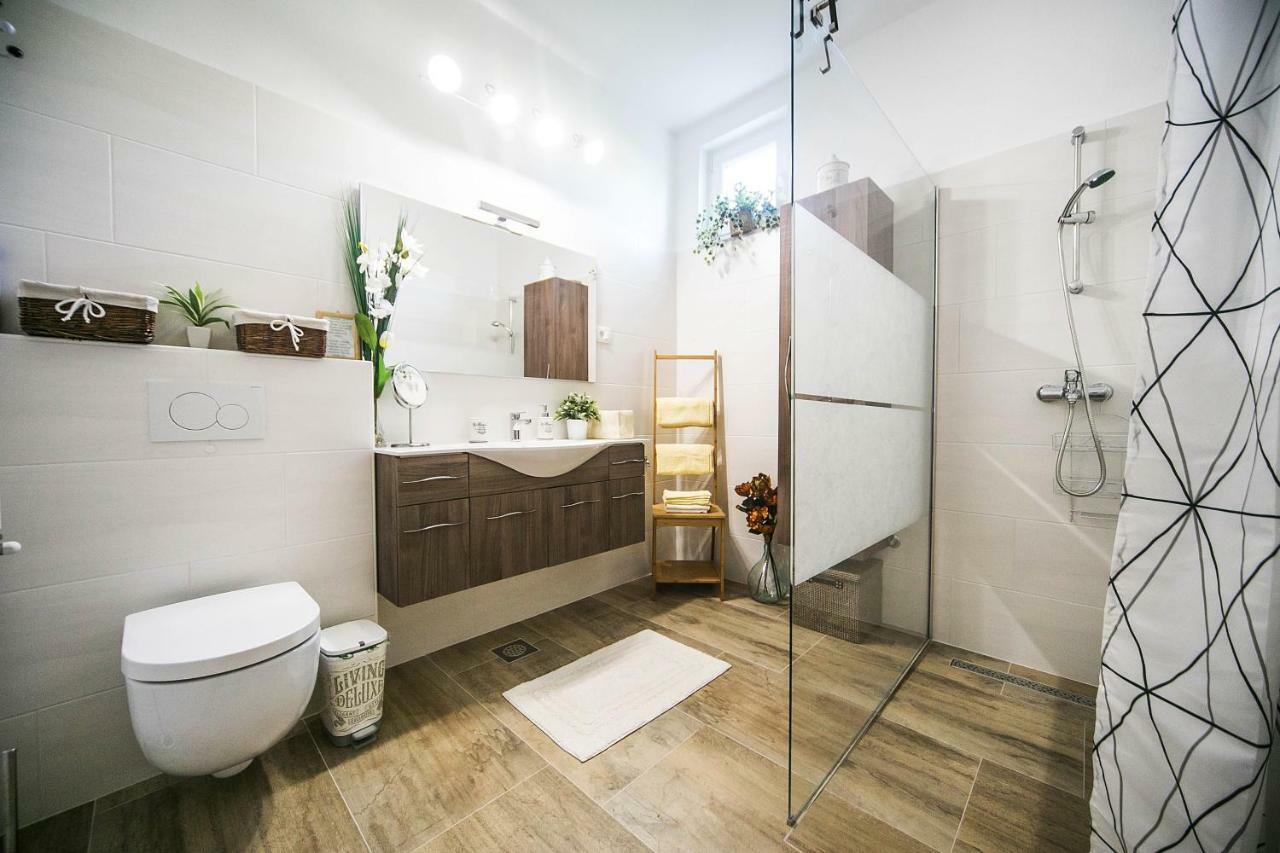 Cozy Istrian House Guest House อิซอลา ภายนอก รูปภาพ